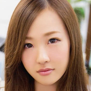 明日美さき