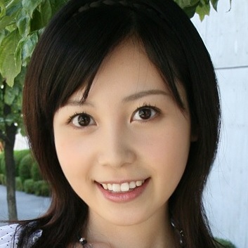 長澤エミリ