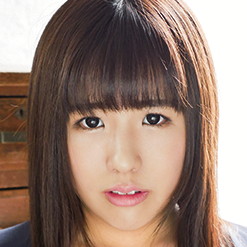 美波ゆさ