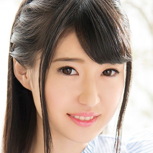 秋元まゆら