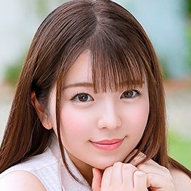 倉田アンナ