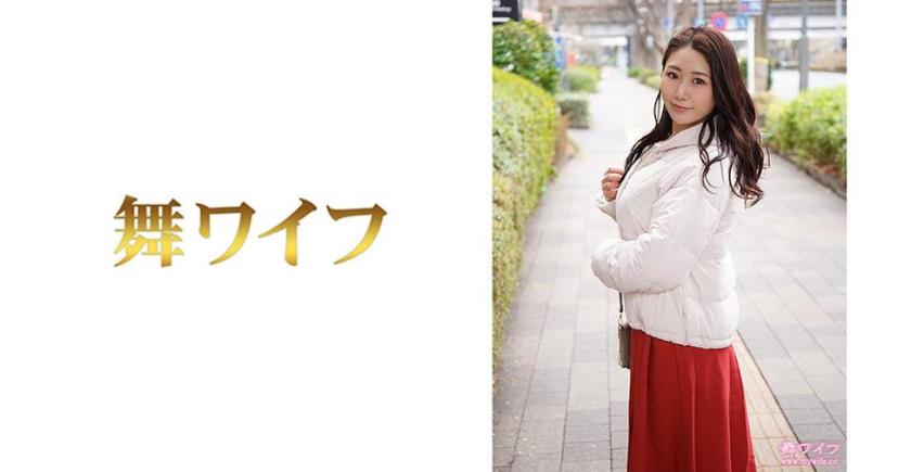 292MY-501 It's been 10 years since he married his husband, who he met in a university circle, However, at the alumni association she happened to attend, she reunited with a man who had been in love for the first time in a long time and made her mistake.