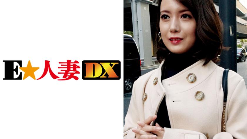 Cô vợ xinh đẹp lạnh lùng khoe núm vú cương cứng khi kiểm tra nội y. Kích thước nhỏ và mông đẹp! Trải nghiệm đáng xấu hổ về lần đầu tiên làm tình với bộ ngực của tôi!