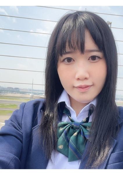 กางเกงสีขาวที่สวมใส่เป็นเวลา 11 ชั่วโมง