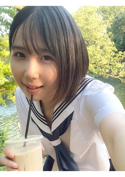 กางเกงสีดำที่สวมใส่เป็นเวลา 16 ชั่วโมง