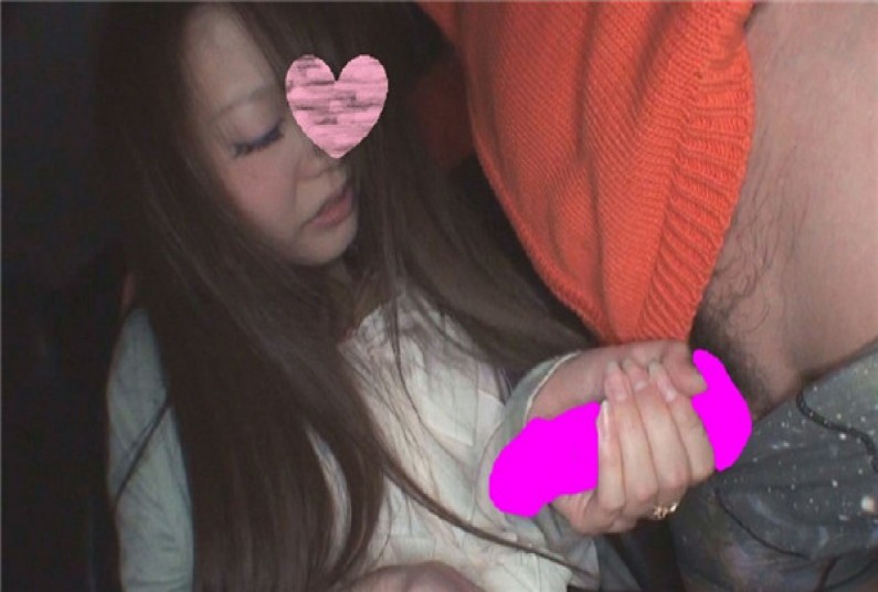 フェチ通 網タイツが可愛い女の子 – 限定版5 癒し系の網タイツが可愛い女の子にチンポ2本握られた!