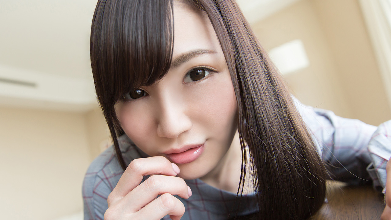 感度高めの美少女のお顔に顔射SEX/Mai