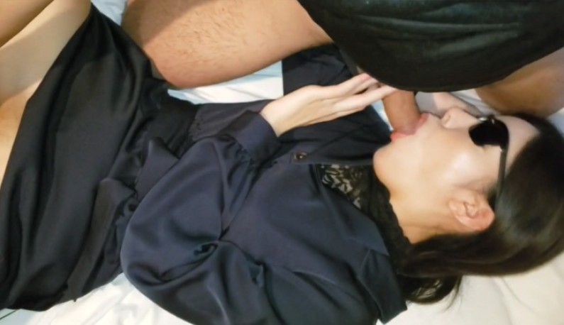 [FC2] สาวดูดีใต้แว่นกันแดดไม่ยอมถอดออก! แต่ความปรารถนาภายในของฉันถูกมองเห็นโดยฉัน! (FC2-PPV-1366634)