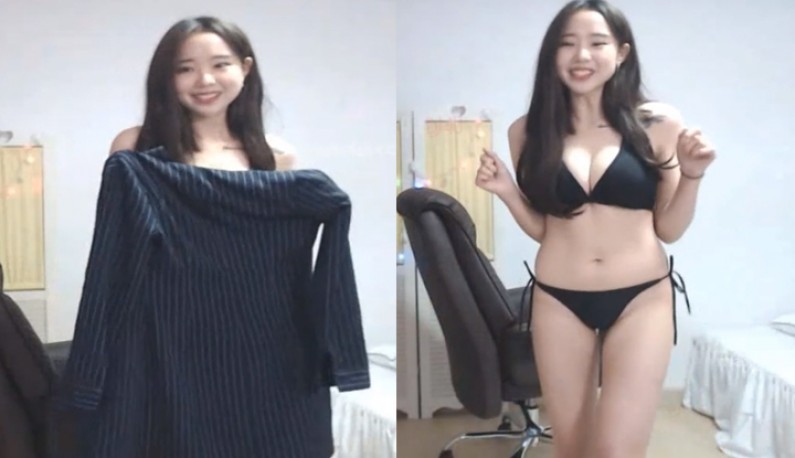 (เกาหลี)สาวสวยลองไลฟ์สดครั้งแรกยังพูดไม่ค่อยเก่ง เลยถอดเสื้อผ้าโชว์ซะเลย น่ารักสุดๆ