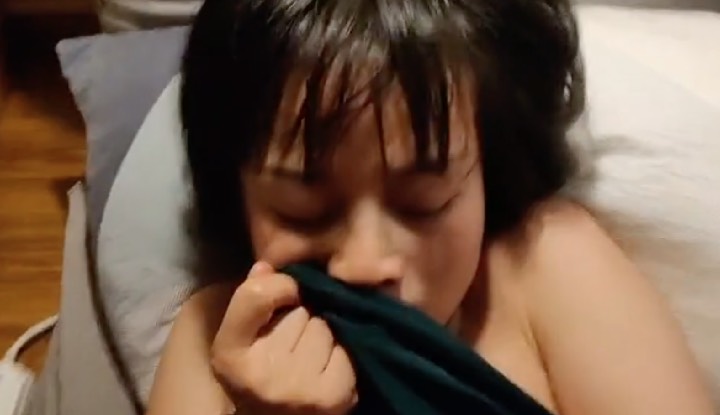 已婚小少婦發現被拍了就一直躲,只好肏到讓她無法控制自己!