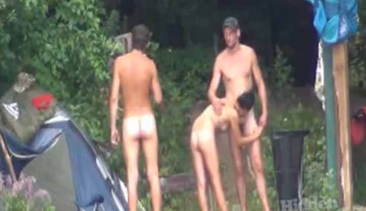 [Europe and America] My friend's cock looks too delicious~ The beauty accidentally bent over and ha