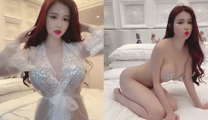 [Singapore] Jenna Chew ~ Busty hot girl undresses and there are slutty breast stickers left~
