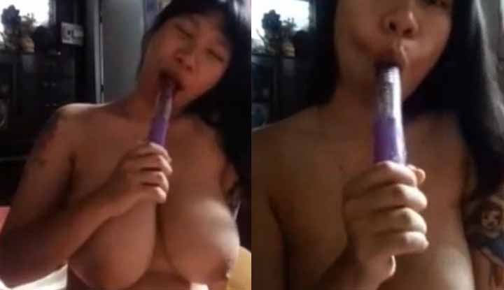 Today is my period so I didn't show my pussy.