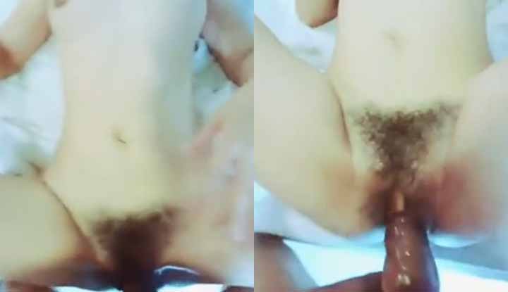 [Thailand] The rare dick is too big, the pussy is stretched and I can't stand it~