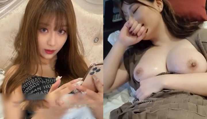 Helping my mother choose underwear, as a son, I know the taste of breast milk best~