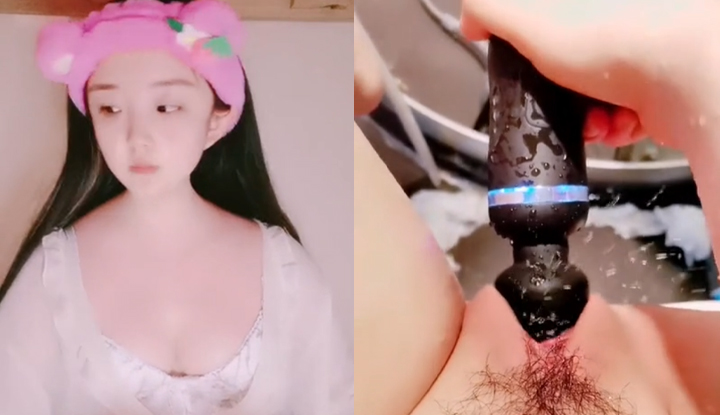 A cute and innocent young girl! Playing with a massage stick in her delicate hole actually made her squirt.