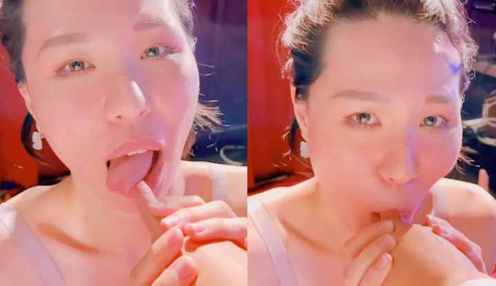 [Taiwan] Yiruo's Onlyfans - Naughty little puppy licks fingers -