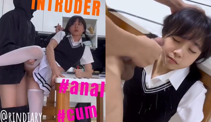น้องสาวชั้นมัธยมหญิงผิวขาวลวก เสื้อผ้าสีขาวลวก เรียนอยู่บ้าน ถูกเข้าและยิงใส่หน้า ดูงงหลังจากนั้น