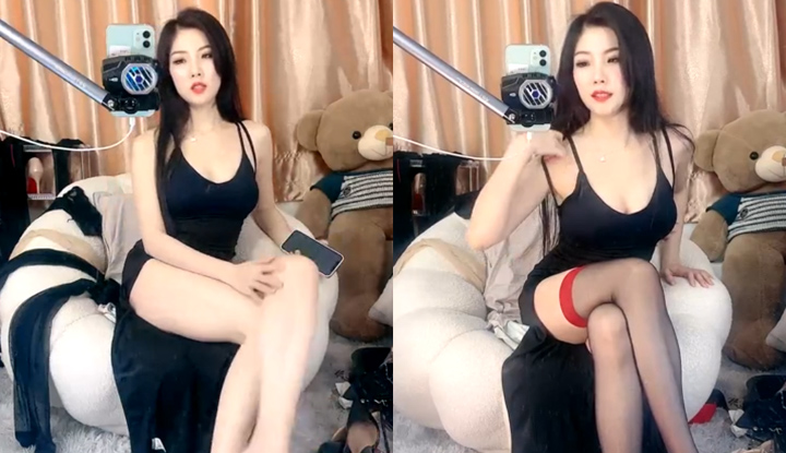 The new goddess with long legs and elegant feet! Temptation of various stockings footjob.