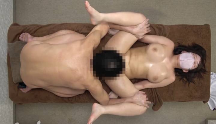 [FC2] Big-breasted sister visits a massage parlor, receives a complimentary relaxation treatment for her tender pussy (FC2-PPV-4508641)