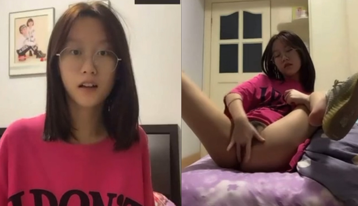 Mở để hiển thị khuôn mặt của một nữ sinh viên, gọi video 1-1, thanh toán bằng màn hình cảm ứng