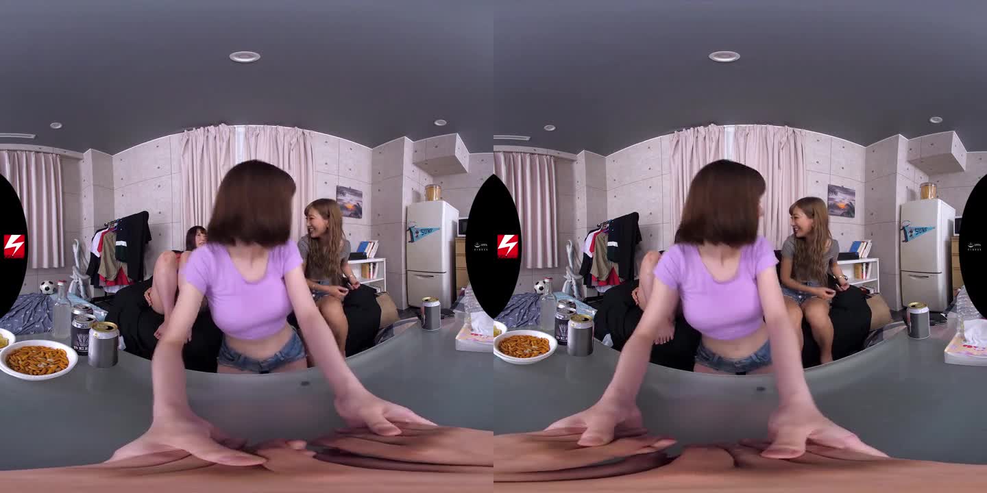 [VR] 3DVR กับ AIKA ,Yui Hatano ,Eimi Fukada เมื่อ 3 สาวอารมณ์ดี มาขอหลบฝนที่บ้านคุณ-B