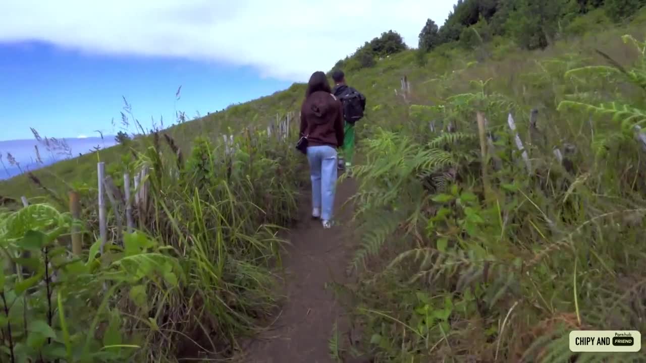 (VLOG) ANAL Fuck on the Highest Mountain in Thailand พาเที่ยวดอยอินทนนท์ก่อนกลับมาโดนจัดรูก้น - Pornhub.com