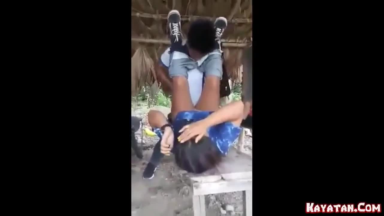 New viral scandal in the roadside hut