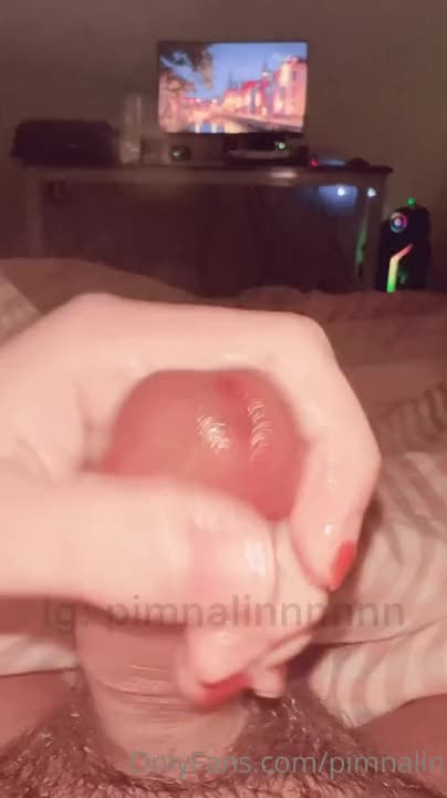 pimnalin, a big-breasted thai girl, gets fucked, her pussy juice squirts out, onlyfans, plays with her husband's dick until it's hard, pours gel on it, and rubs it for pleasure.