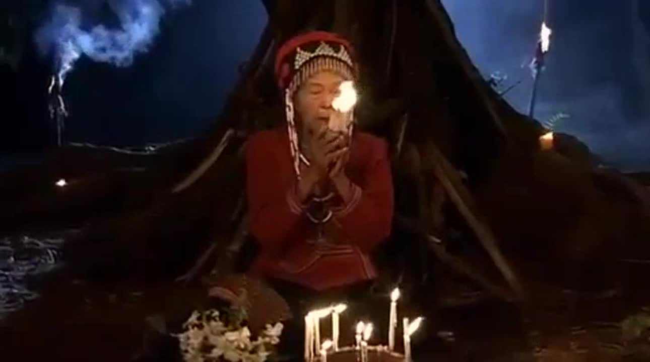 หนังโป๊ไทย: ธิดาดอย ไวลด์ ออร์คิด (2010) ชายหนุ่มหลงใหลหญิงสาวชาวเขา จึงเดินทางลึกเข้าไปในป่า เขาได้พบกับเธอและทั้งสองก็ตกหลุมรักกัน อย่างไรก็ตาม เธอถูกบังคับให้ยอมรับบทบาทแปลกๆ ในเผ่า ถูกล่วงละเมิดทางเพศและถูกพรากพรหมจรรย์ไปจากชายหนุ่ม เขาจึงพยายามพาเธอออกจากภูเขา หนังโป๊, ภาพยนตร์ 18 ปี, คลิปหนังโป๊, คลิปหลุด INWPORN.COM